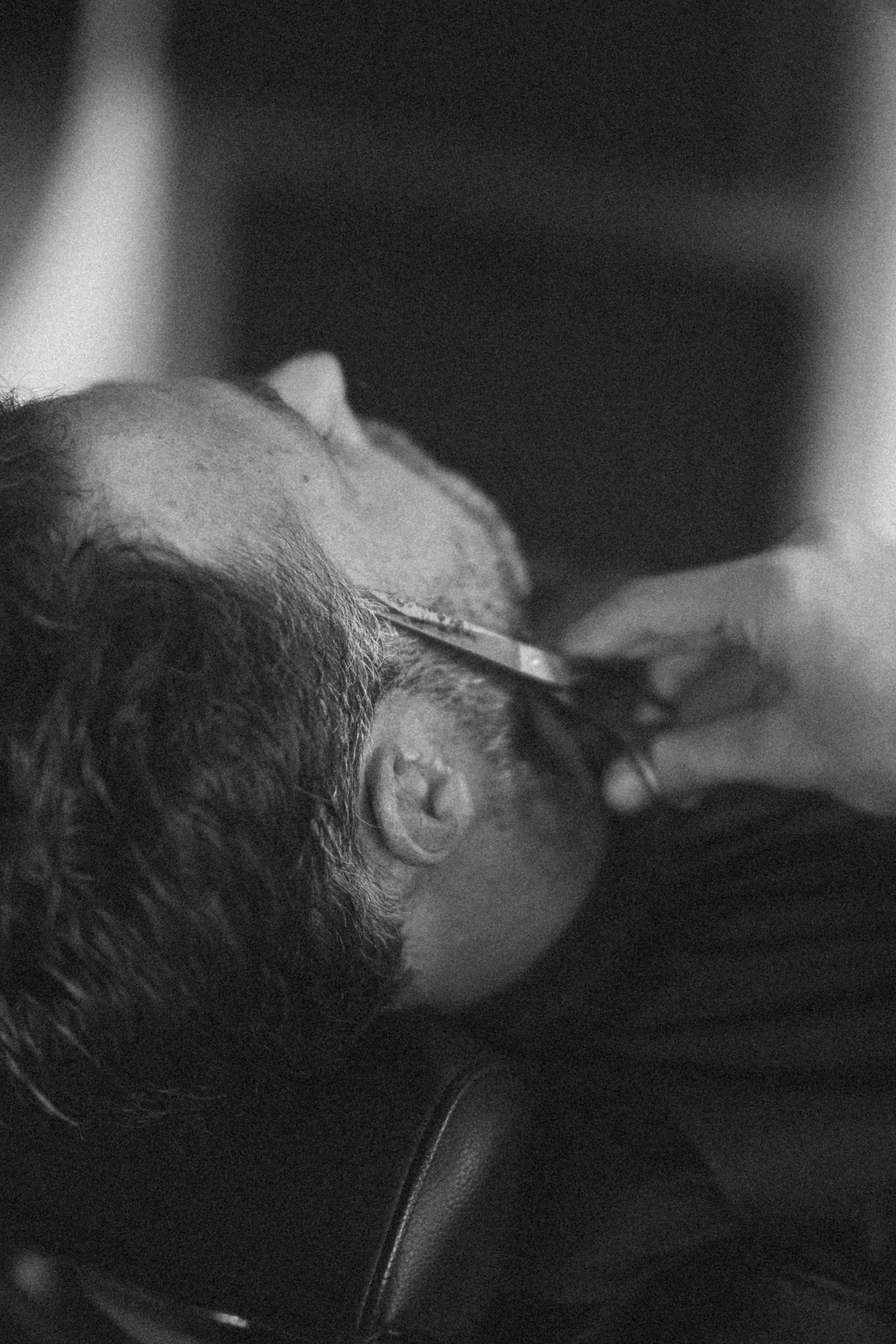 Precision scissor cut